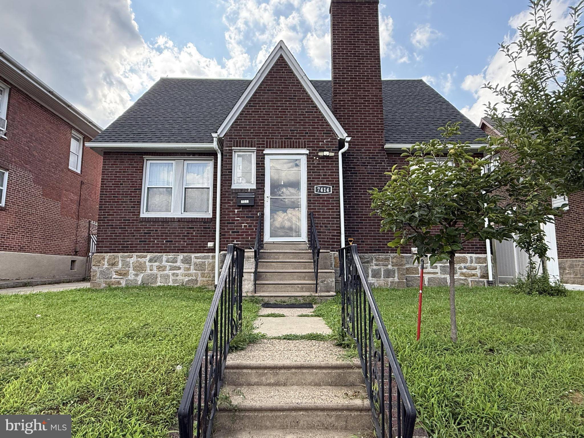 7414 CASTOR AVE, Philadelphia, PA 19152