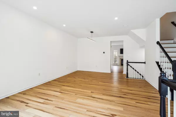 Gainesville, VA 20155,6688 RODERICK LOOP