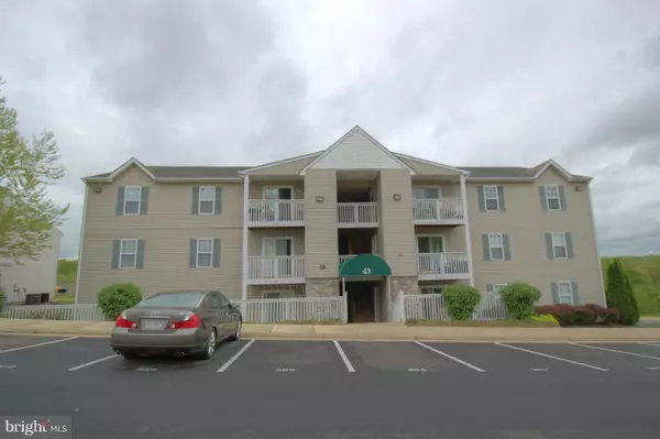 43 WHITE PINE CIR #203, Stafford, VA 22554