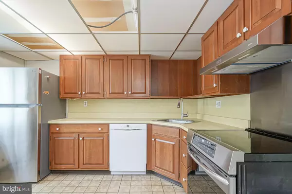 Moorestown, NJ 08057,4 W CLOSE