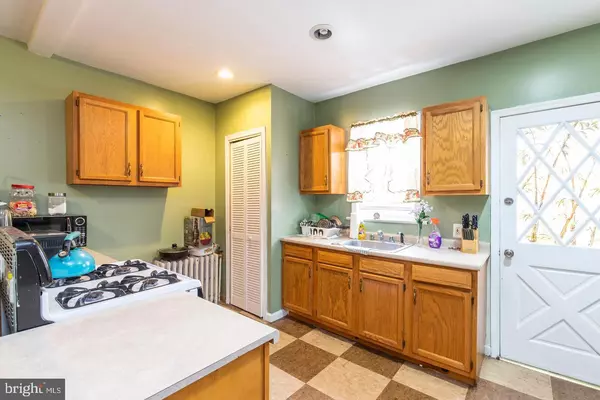 Havertown, PA 19083,447 WEST CHESTER PIKE