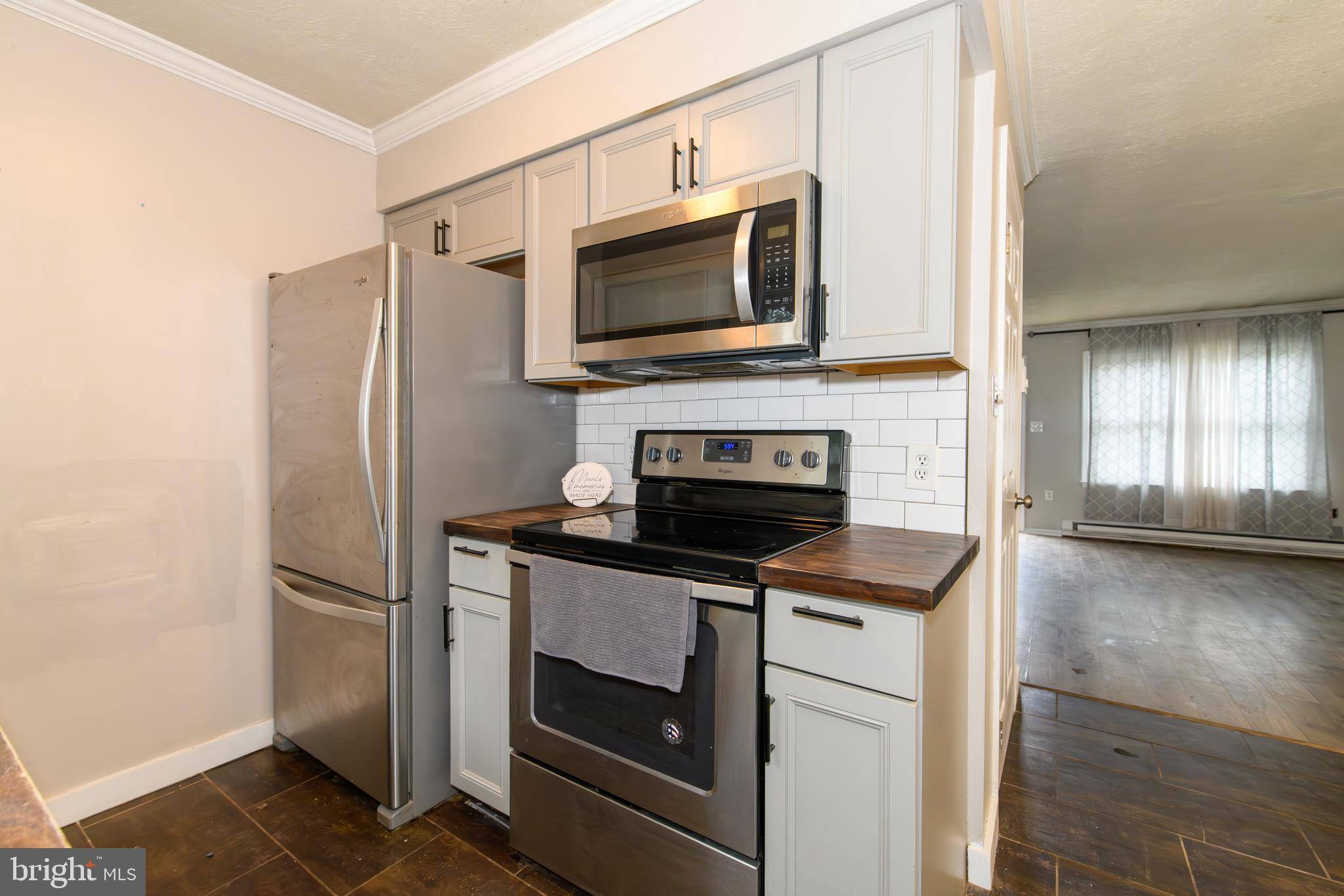 Allentown, PA 18103,2612 MOUNTAIN LN
