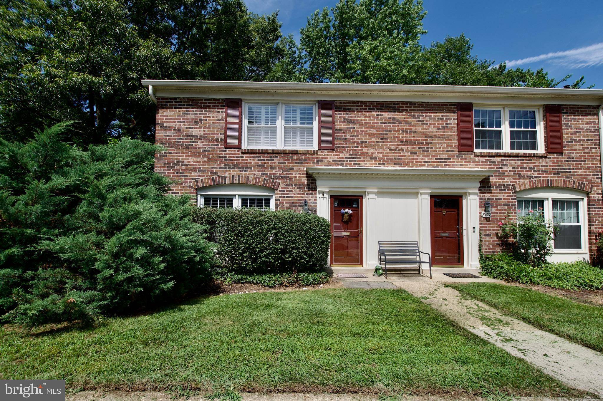 8425 PENSHURST DR #595, Springfield, VA 22152