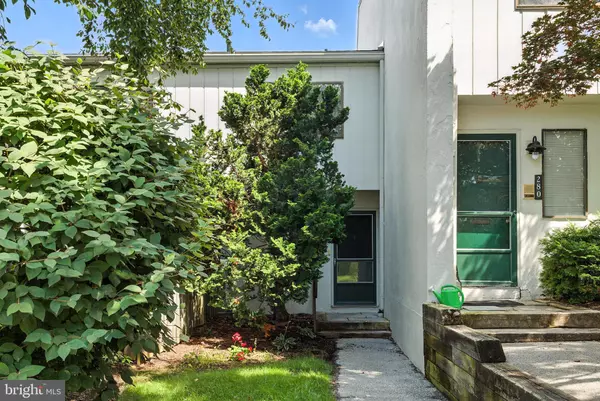West Chester, PA 19382,279 SUMMIT HOUSE #279