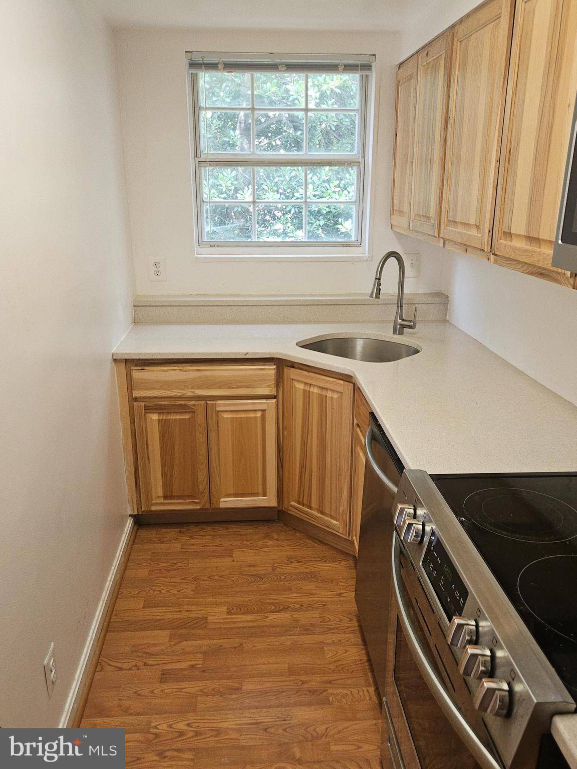 Falls Church, VA 22044,2916 PEYTON RANDOLPH DR #158