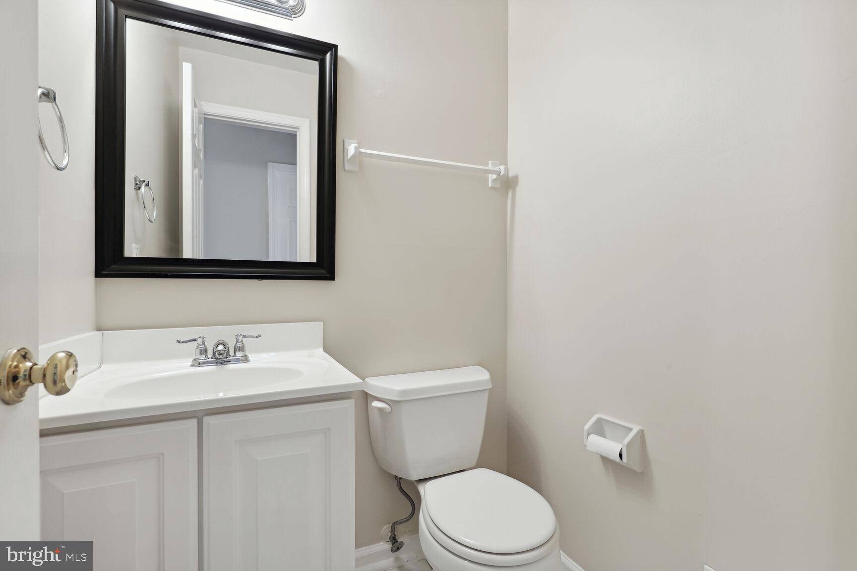 Reston, VA 20190,1535 CHATHAM COLONY CT