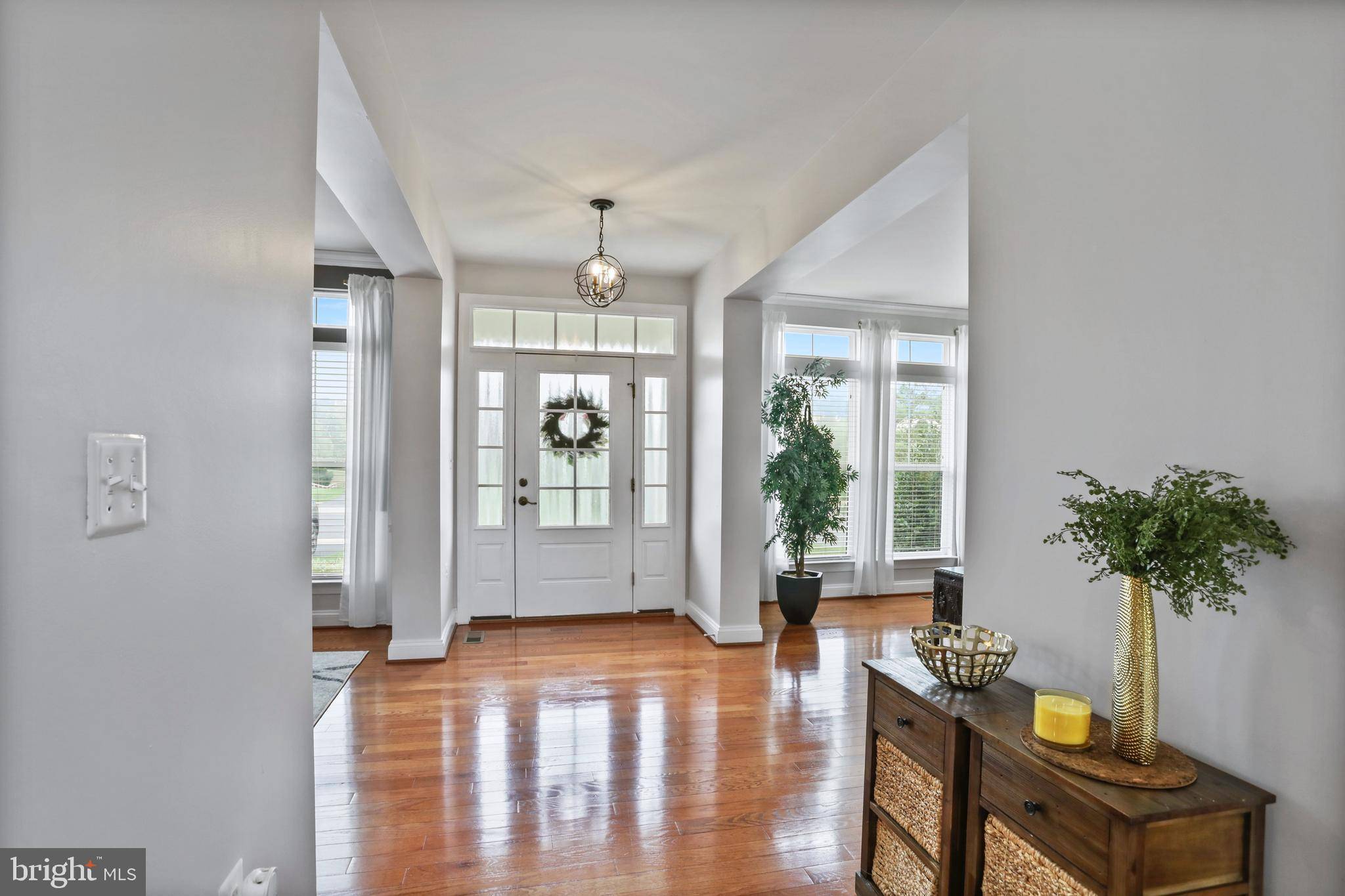 Round Hill, VA 20141,35686 KEDLESTON CT
