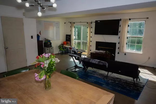 District Heights, MD 20747,8530 RITCHBORO RD