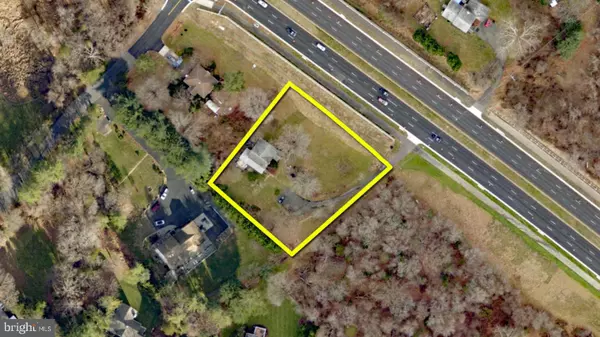 Vienna, VA 22182,1295 COLVIN FOREST DR