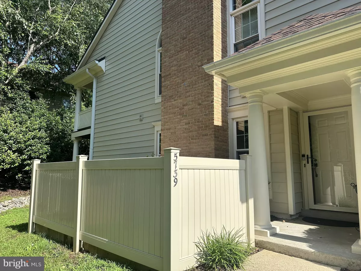 Rockville, MD 20852,5739 BALSAM GROVE CT #61