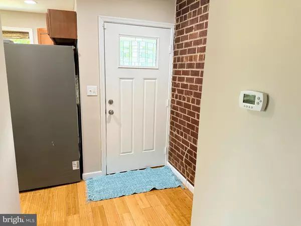 Washington, DC 20019,702 56TH PL NE