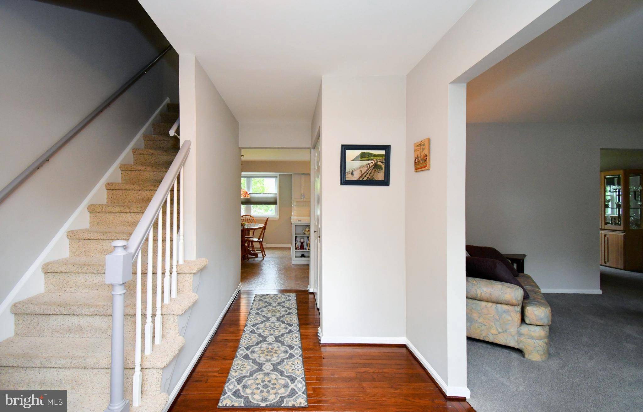 Chalfont, PA 18914,203 HOLLY DR