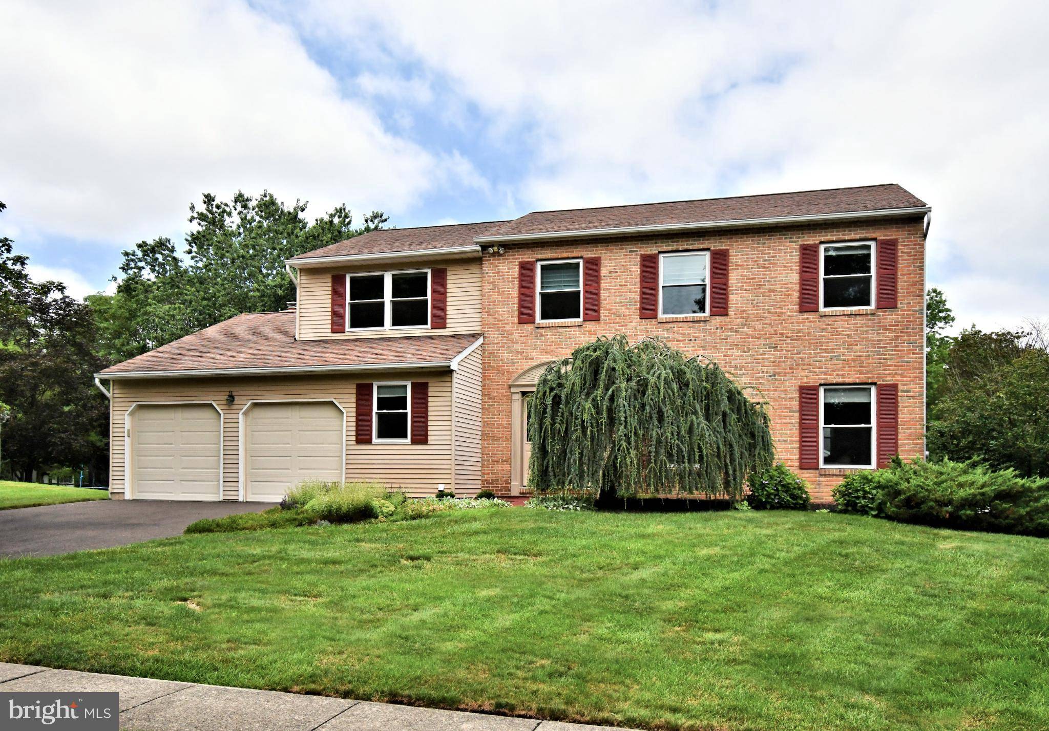 Chalfont, PA 18914,203 HOLLY DR