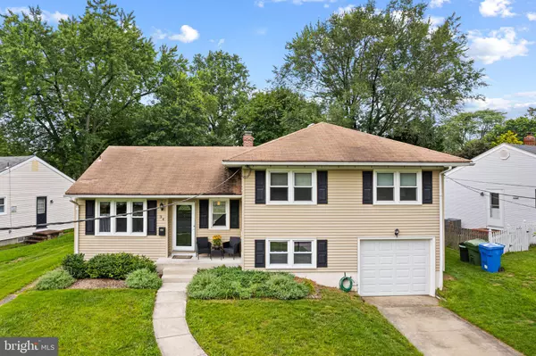 34 KENWOOD DR, Cherry Hill, NJ 08034
