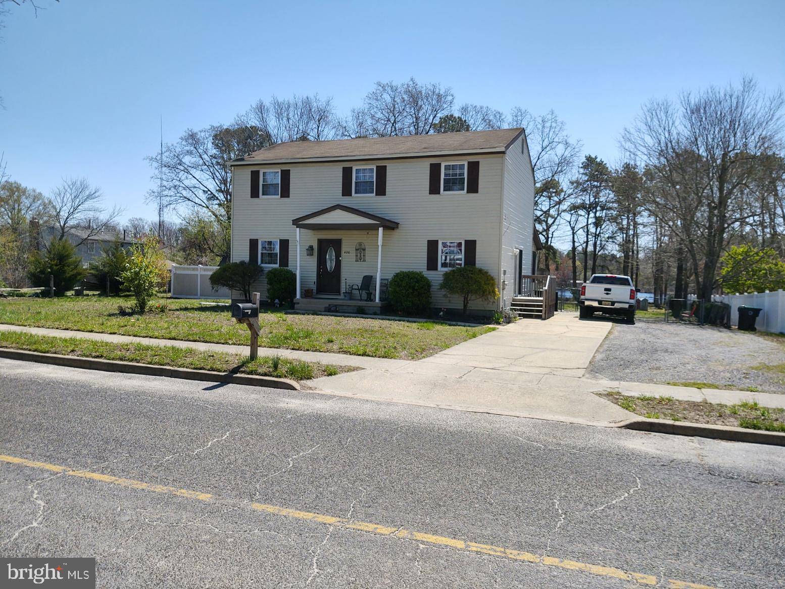 Hammonton, NJ 08037,420 SPRING RD