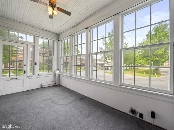 Chambersburg, PA 17201,49 W COMMERCE STREET
