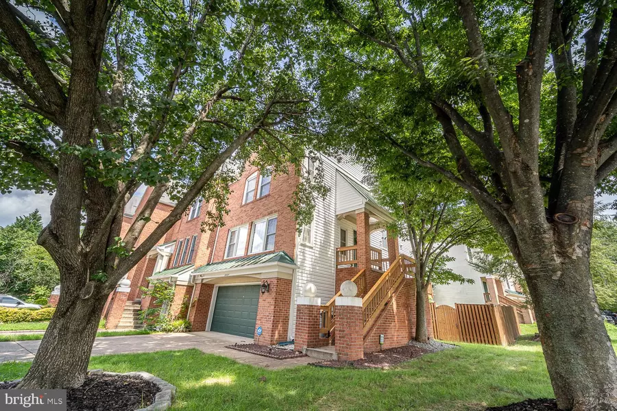 6427 KNAPSACK LN, Centreville, VA 20121