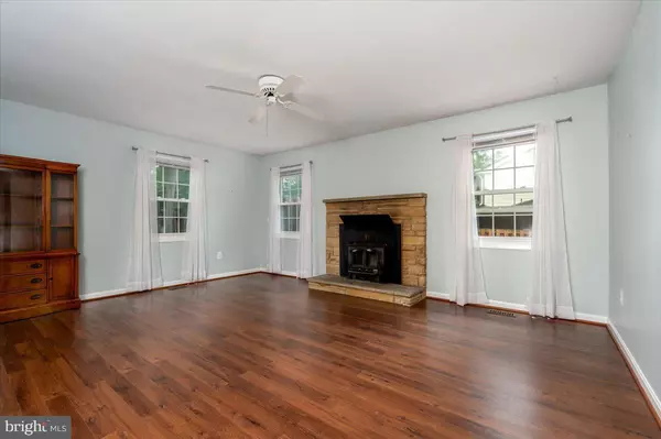 Bowie, MD 20715,13310 YARLAND LN