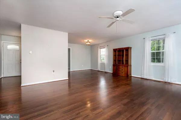 Bowie, MD 20715,13310 YARLAND LN