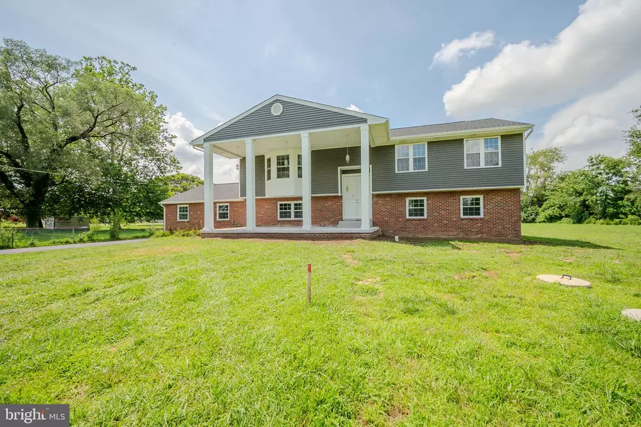 841 REYBOLD DR, New Castle, DE 19720