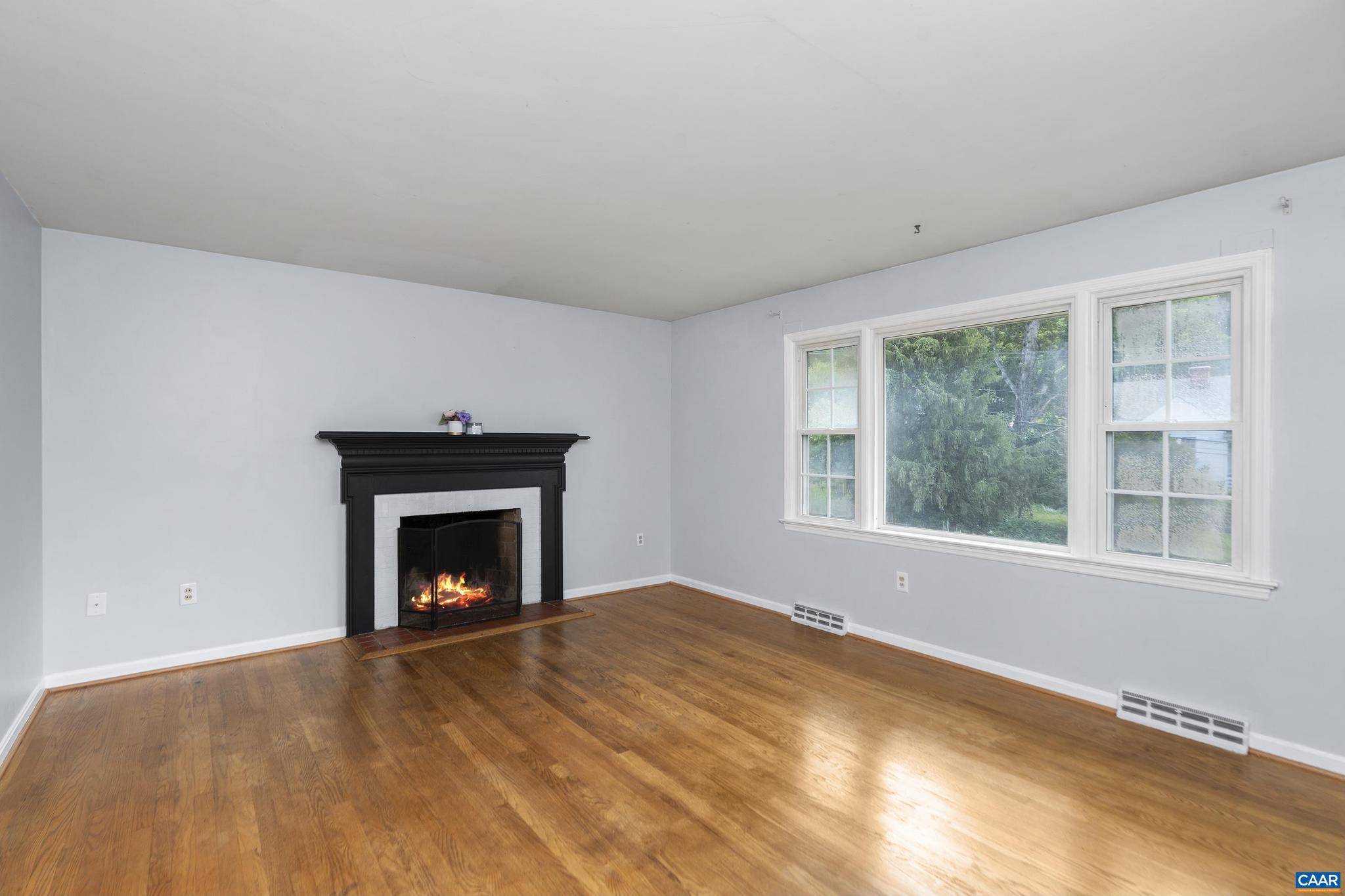 Staunton, VA 24401,814 N COALTER ST