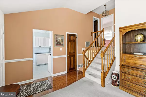 Hamilton, NJ 08620,35 HASTINGS RD