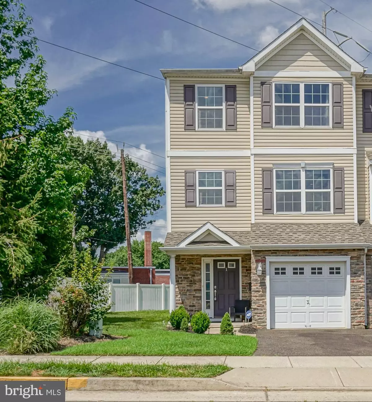 Mount Ephraim, NJ 08059,1 CENTER AVE