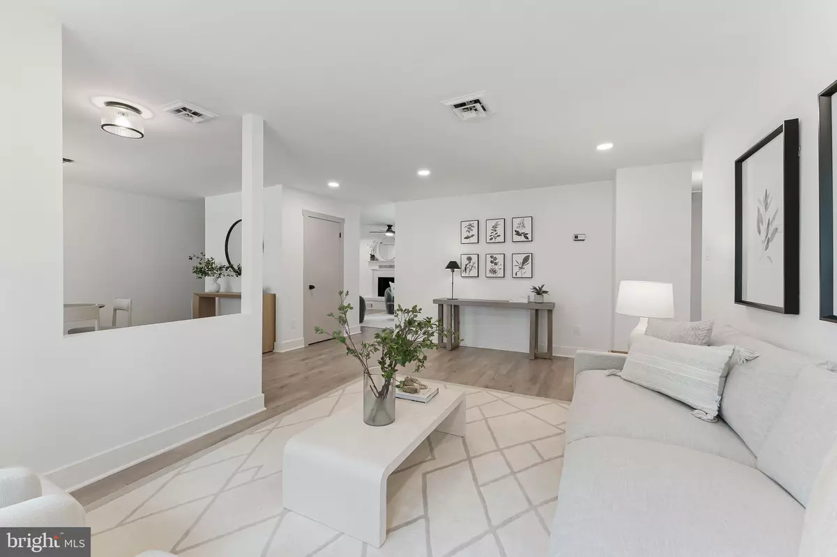 Herndon, VA 20170,12663 WILLOW SPRING CT