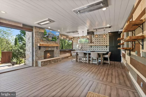 Leesburg, VA 20175,716 DUNCAN PL SE