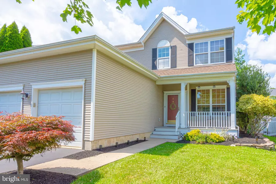 16 COBURN RD, Pennington, NJ 08534