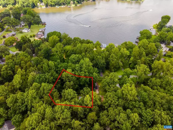 Louisa, VA 23093,2011 S LAKESHORE DR