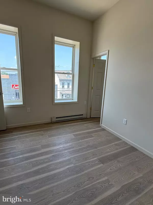 York, PA 17403,238 E PHILADELPHIA ST #7