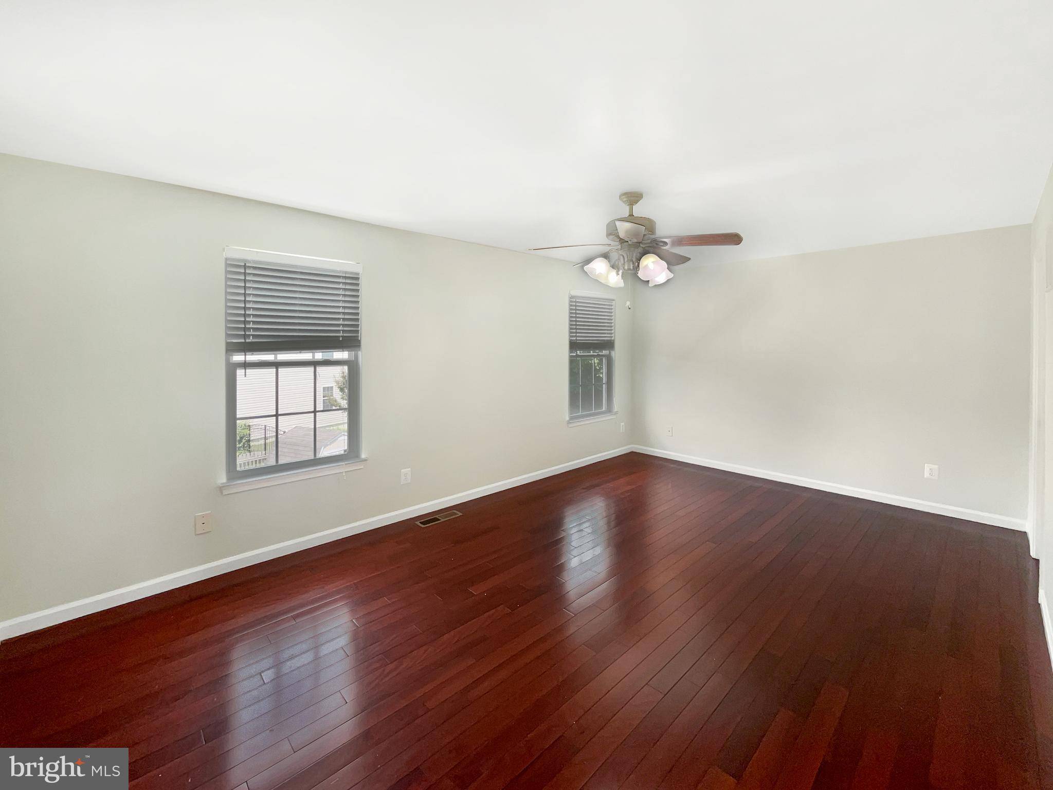 Dumfries, VA 22026,2641 MYRTLEWOOD DR