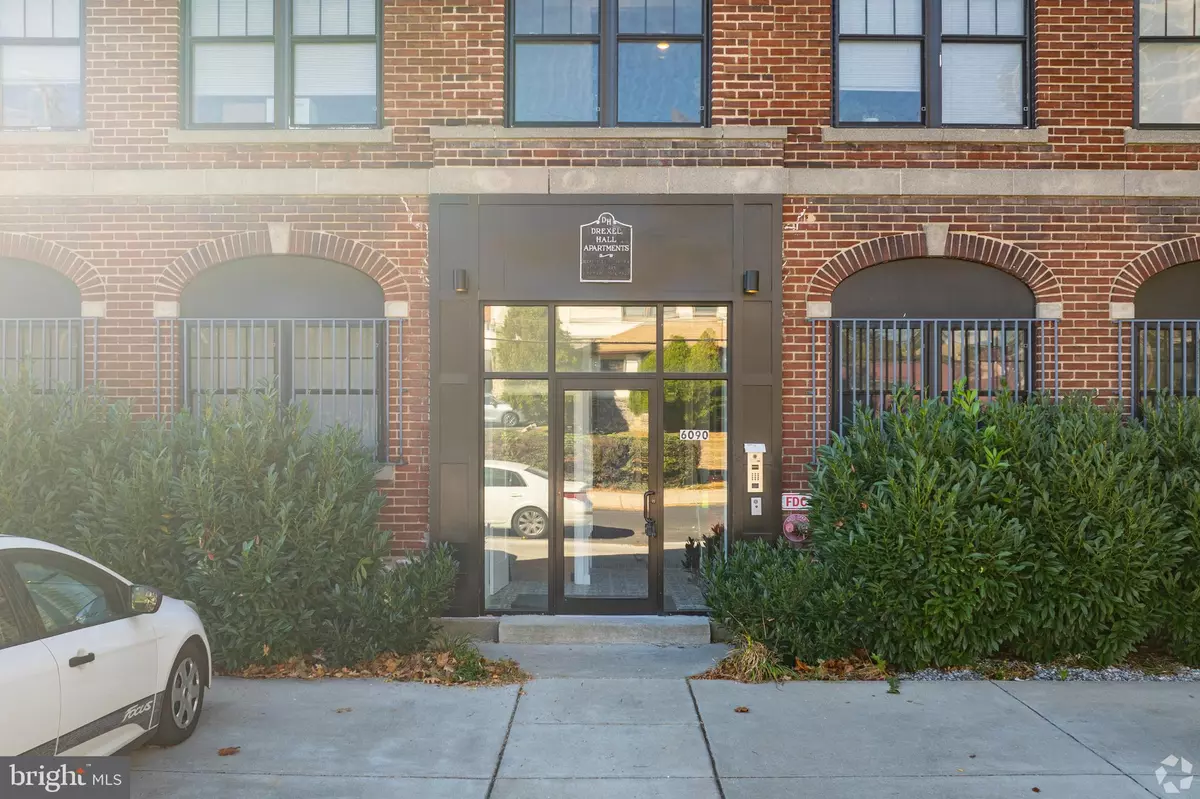 Philadelphia, PA 19131,6090 DREXEL RD #4