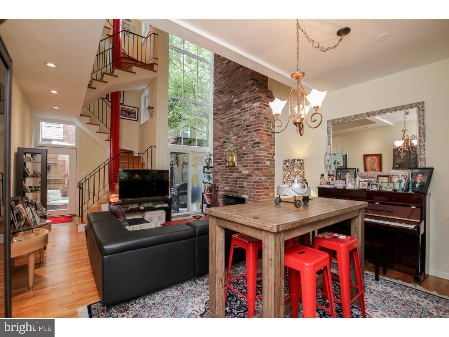 1214 PINE ST, Philadelphia, PA 19107
