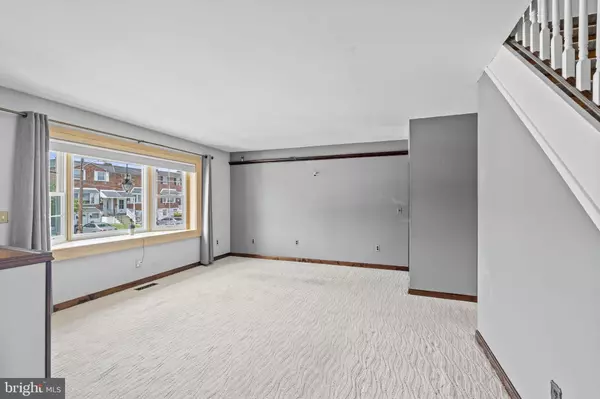 Philadelphia, PA 19154,12419 BALSTON RD