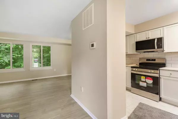 Laurel, MD 20707,16035 DORSET RD #159