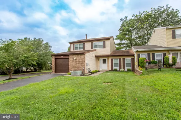 Newtown, PA 18940,35 PRINCESS LN