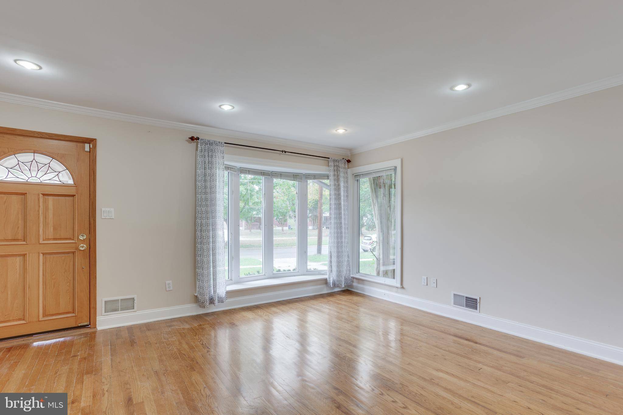 Rockville, MD 20853,12909 GRENOBLE DR