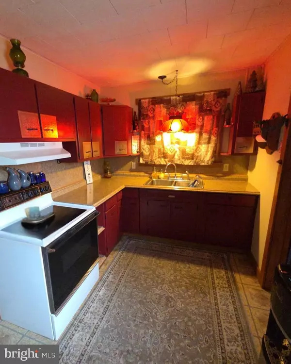 Lykens, PA 17048,428 MAIN ST