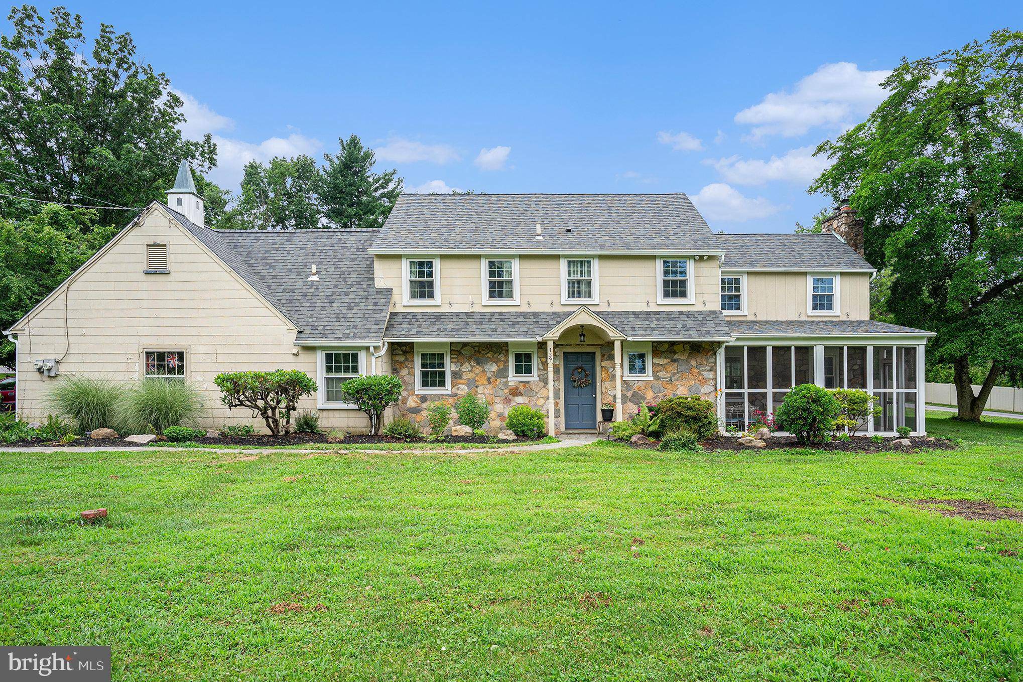 129 W TOWNSHIP LINE RD, Norristown, PA 19403