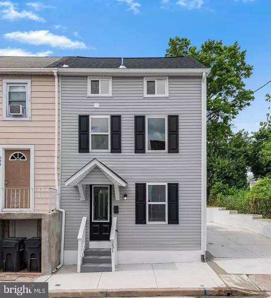231 SAINT MARYS ST, Phoenixville, PA 19460