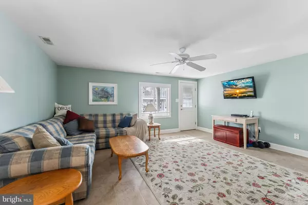 Sea Isle City, NJ 08243,7700 PLEASURE AVE #SOUTH UNIT