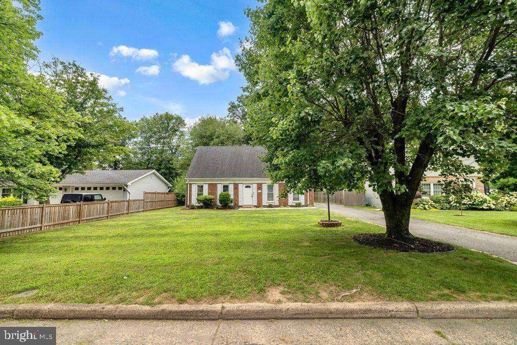 1112 E MAPLE AVE, Sterling, VA 20164