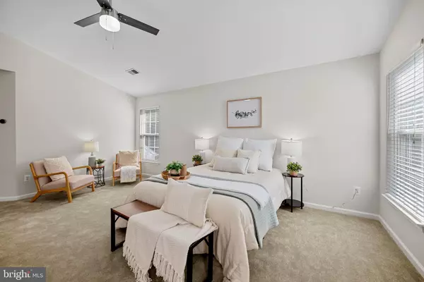 Alexandria, VA 22315,7016 CLIFTON KNOLL CT