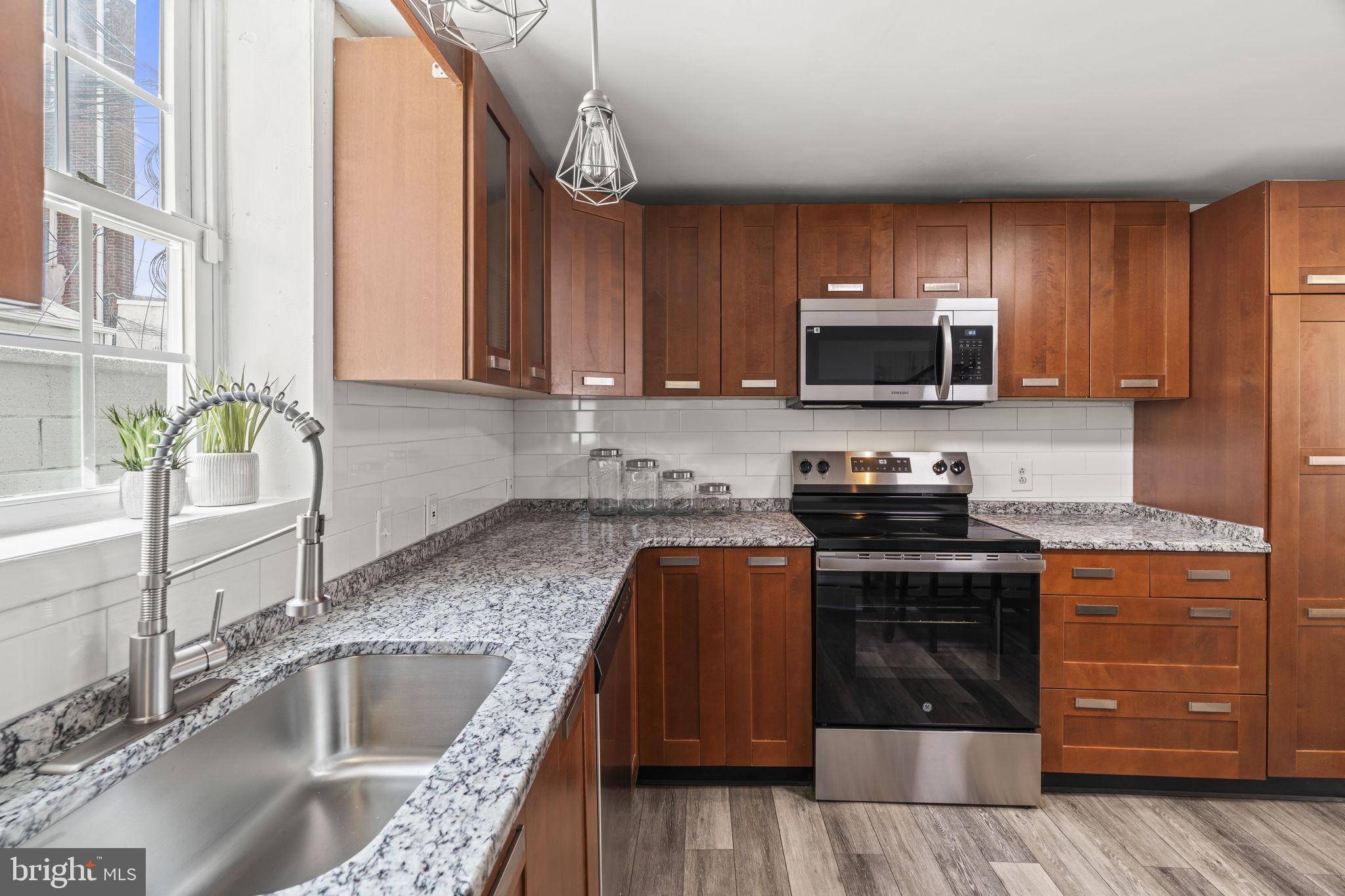 Philadelphia, PA 19145,2323 S ROSEWOOD ST