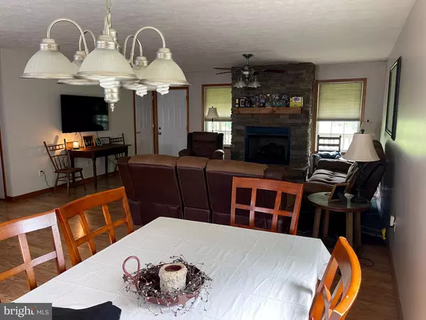Fort Valley, VA 22652,420 WALTER LN