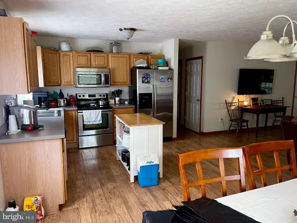 Fort Valley, VA 22652,420 WALTER LN