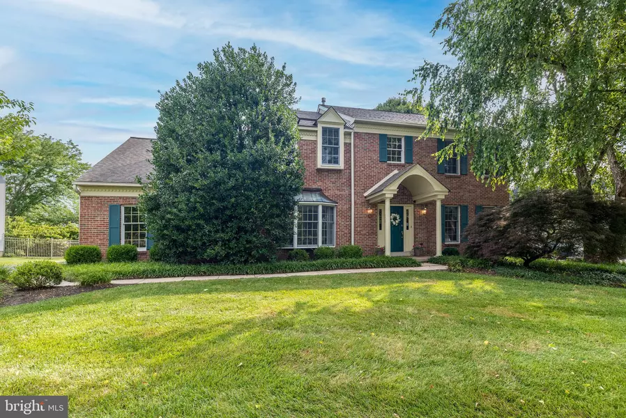 728 CASTLEWOOD DR, Dresher, PA 19025