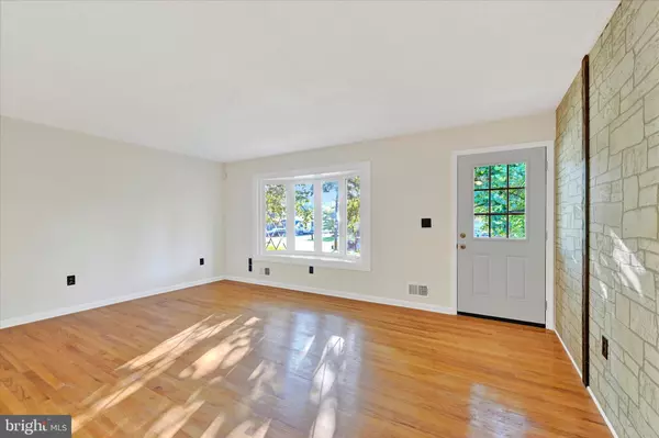 Pasadena, MD 21122,208 MAGOTHY BEACH RD